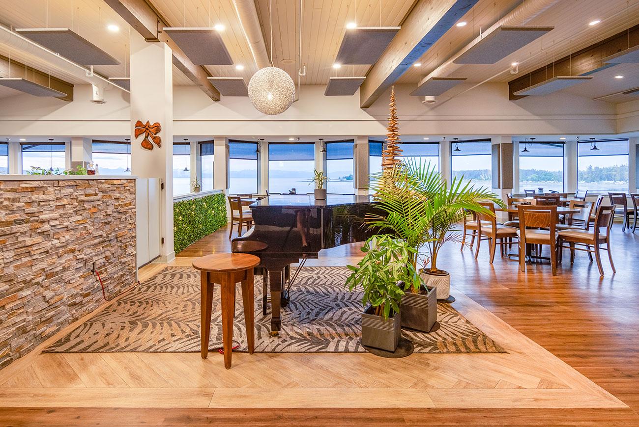 Bayside Oceanfront Resort Parksville Buitenkant foto