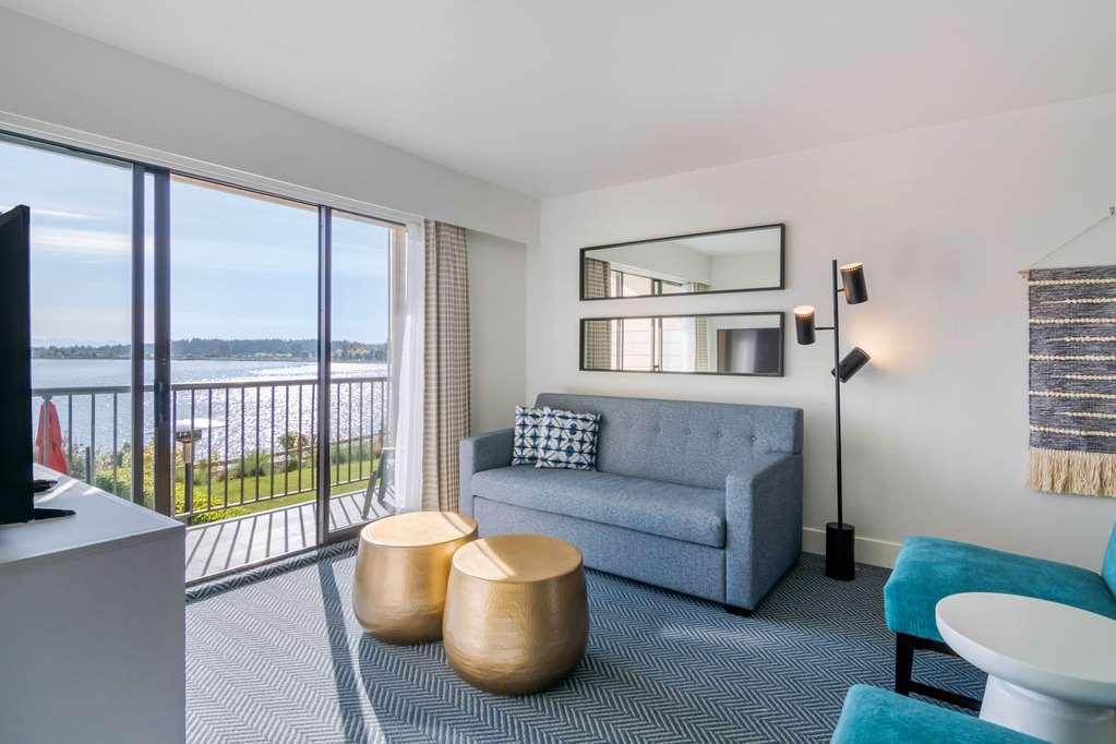 Bayside Oceanfront Resort Parksville Kamer foto