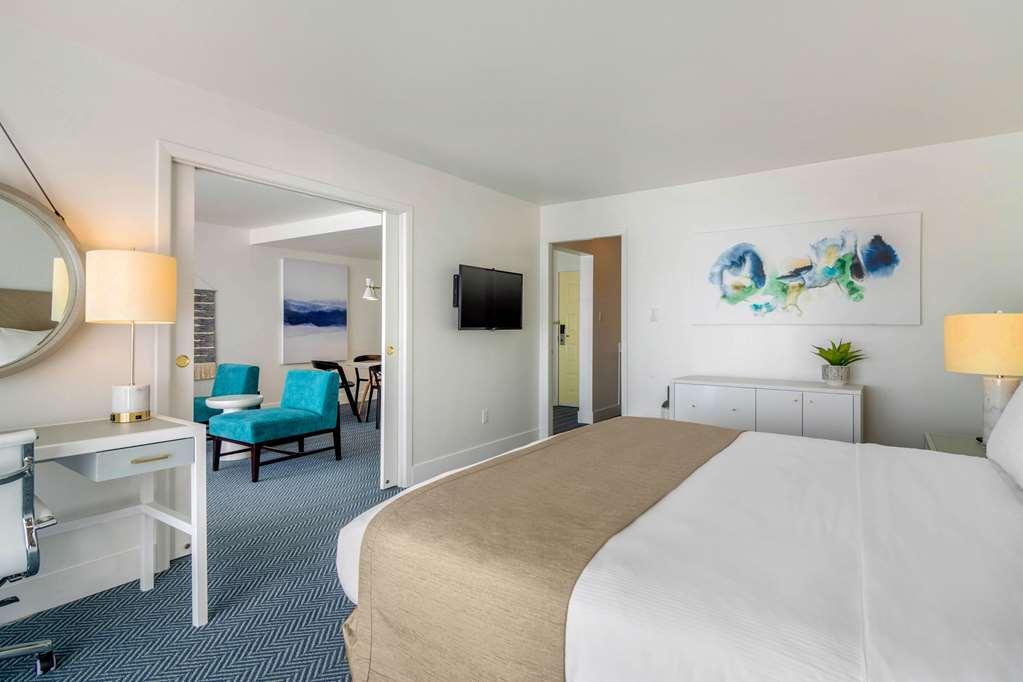 Bayside Oceanfront Resort Parksville Kamer foto